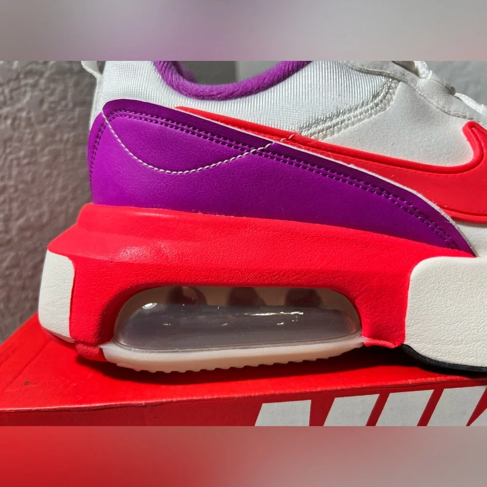 Nike Air Max Verona women’s sneaker shoe white crimson size‎ 12 CZ6156-100